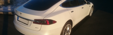 TESLA MODEL S Kiletatud terve ring